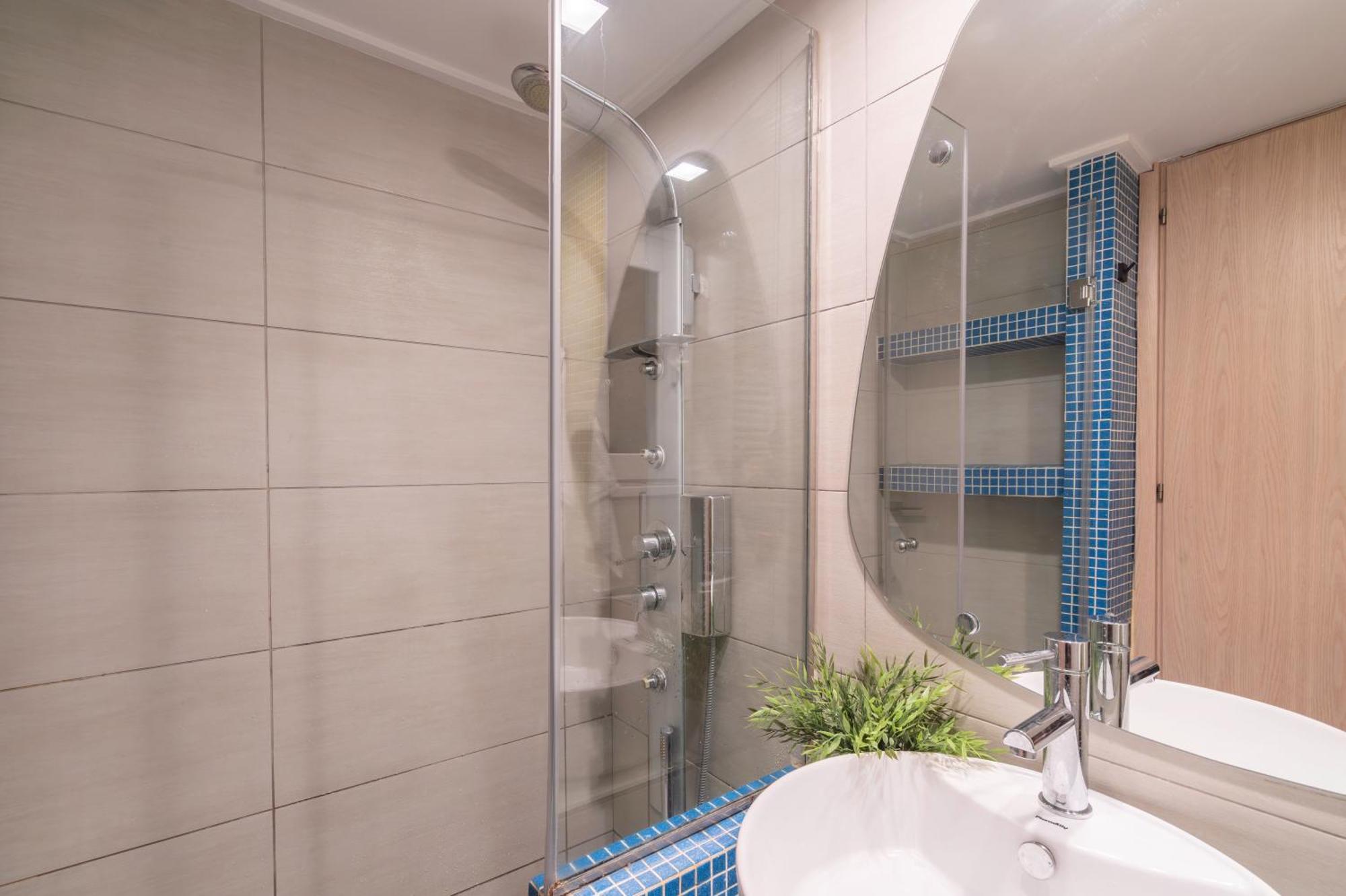 City Oasis: Newly Renovated 2Br Apt In City Center Αθήνα Εξωτερικό φωτογραφία